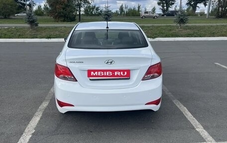 Hyundai Solaris II рестайлинг, 2016 год, 1 100 000 рублей, 3 фотография