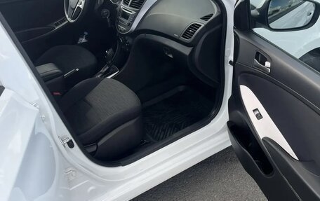 Hyundai Solaris II рестайлинг, 2016 год, 1 100 000 рублей, 18 фотография