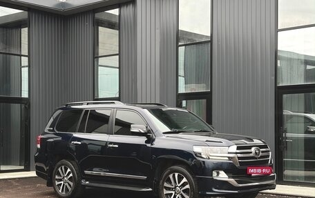 Toyota Land Cruiser 200, 2019 год, 7 500 000 рублей, 2 фотография