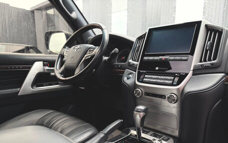 Toyota Land Cruiser 200, 2019 год, 7 500 000 рублей, 19 фотография