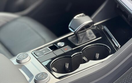 Volkswagen Touareg III, 2020 год, 4 250 000 рублей, 2 фотография