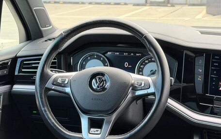 Volkswagen Touareg III, 2020 год, 4 250 000 рублей, 7 фотография