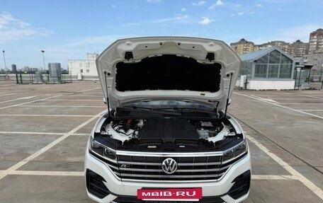 Volkswagen Touareg III, 2020 год, 4 250 000 рублей, 3 фотография