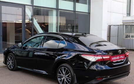Toyota Camry, 2021 год, 2 879 000 рублей, 6 фотография