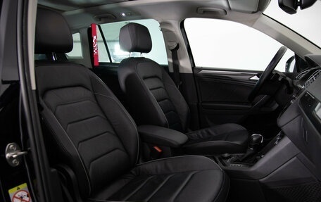 Volkswagen Tiguan II, 2019 год, 2 199 000 рублей, 9 фотография