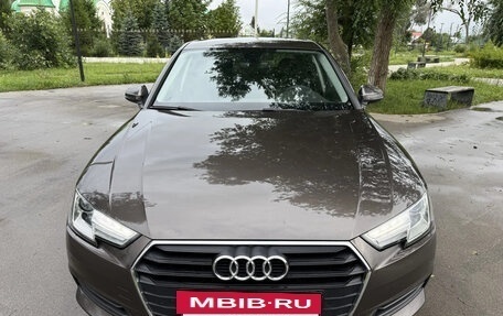 Audi A4, 2017 год, 1 850 000 рублей, 6 фотография