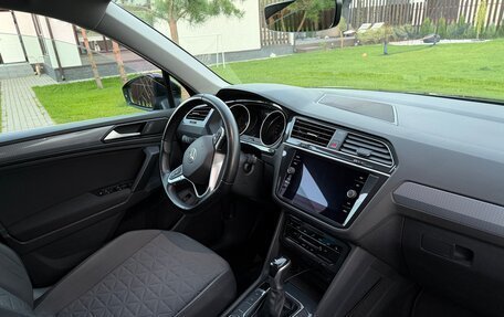 Volkswagen Tiguan II, 2020 год, 2 650 000 рублей, 4 фотография