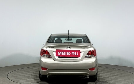 Hyundai Solaris II рестайлинг, 2011 год, 635 000 рублей, 6 фотография