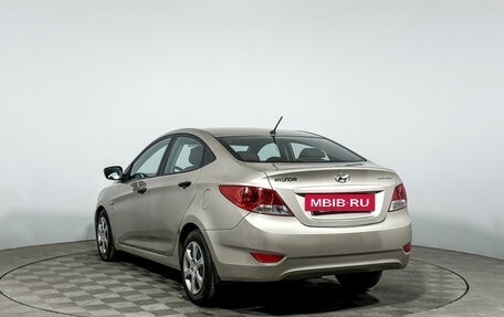 Hyundai Solaris II рестайлинг, 2011 год, 635 000 рублей, 7 фотография