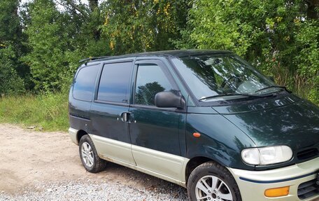 Nissan Serena I, 1997 год, 300 000 рублей, 2 фотография