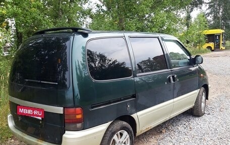 Nissan Serena I, 1997 год, 300 000 рублей, 4 фотография