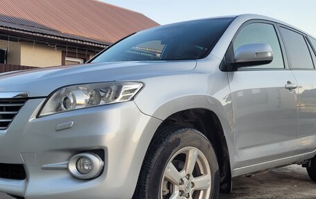 Toyota RAV4, 2011 год, 1 250 000 рублей, 2 фотография