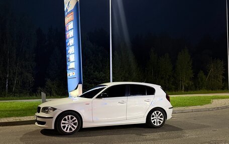 BMW 1 серия, 2009 год, 750 000 рублей, 18 фотография