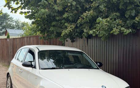 BMW 1 серия, 2009 год, 750 000 рублей, 19 фотография