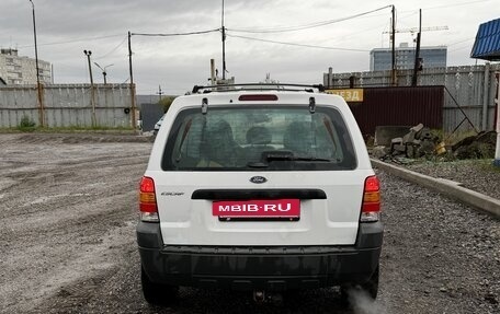 Ford Escape II, 2005 год, 365 000 рублей, 3 фотография