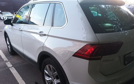 Volkswagen Tiguan II, 2017 год, 1 682 000 рублей, 10 фотография