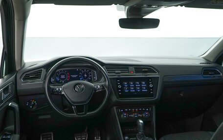 Volkswagen Tiguan II, 2019 год, 2 300 444 рублей, 6 фотография