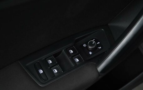 Volkswagen Tiguan II, 2019 год, 2 300 444 рублей, 16 фотография
