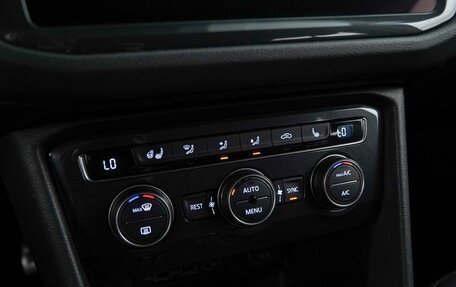 Volkswagen Tiguan II, 2019 год, 2 300 444 рублей, 18 фотография