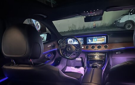 Mercedes-Benz E-Класс, 2016 год, 2 400 000 рублей, 19 фотография
