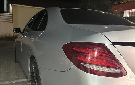 Mercedes-Benz E-Класс, 2016 год, 2 400 000 рублей, 23 фотография