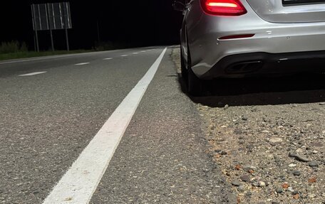 Mercedes-Benz E-Класс, 2016 год, 2 400 000 рублей, 29 фотография