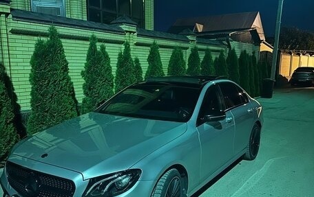 Mercedes-Benz E-Класс, 2016 год, 2 400 000 рублей, 31 фотография