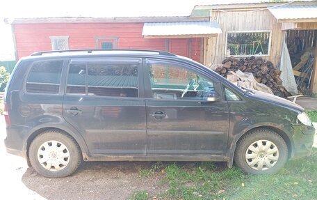 Volkswagen Touran III, 2008 год, 500 000 рублей, 8 фотография