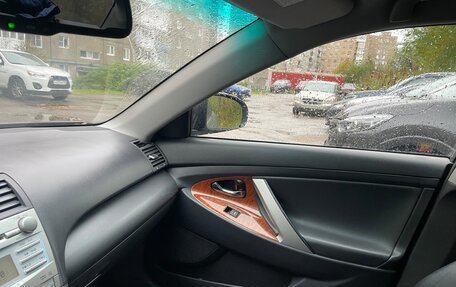 Toyota Camry, 2011 год, 955 000 рублей, 11 фотография