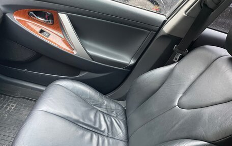 Toyota Camry, 2011 год, 955 000 рублей, 12 фотография