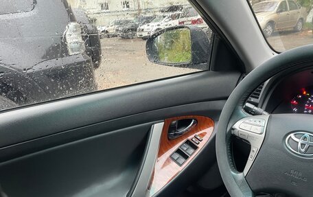 Toyota Camry, 2011 год, 955 000 рублей, 13 фотография