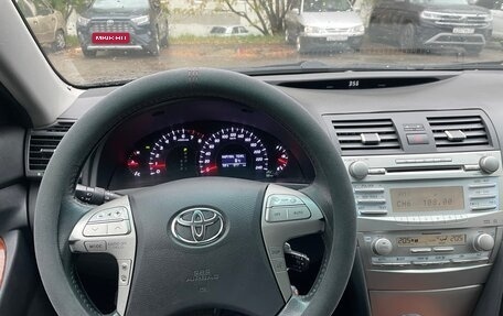 Toyota Camry, 2011 год, 955 000 рублей, 10 фотография
