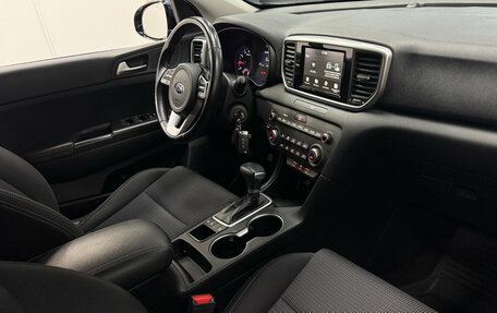 KIA Sportage IV рестайлинг, 2019 год, 1 895 000 рублей, 6 фотография