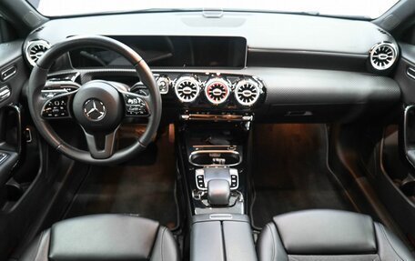 Mercedes-Benz A-Класс, 2020 год, 3 049 900 рублей, 12 фотография