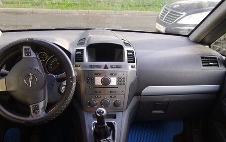 Opel Zafira B, 2007 год, 395 000 рублей, 2 фотография