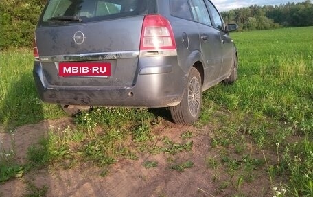 Opel Zafira B, 2007 год, 395 000 рублей, 10 фотография