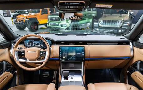 Land Rover Range Rover IV рестайлинг, 2025 год, 24 300 000 рублей, 3 фотография