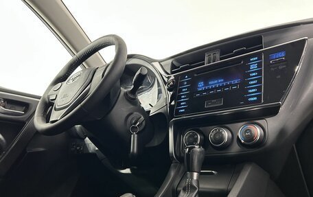 Toyota Corolla, 2018 год, 1 720 000 рублей, 24 фотография