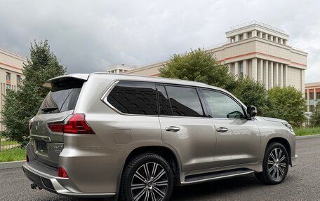 Lexus LX III, 2018 год, 5 950 000 рублей, 18 фотография