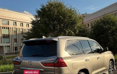 Lexus LX III, 2018 год, 5 950 000 рублей, 21 фотография