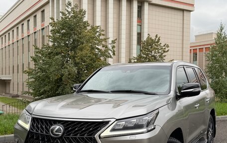 Lexus LX III, 2018 год, 5 950 000 рублей, 28 фотография