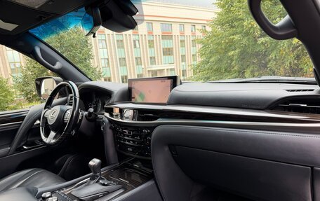 Lexus LX III, 2018 год, 5 950 000 рублей, 38 фотография