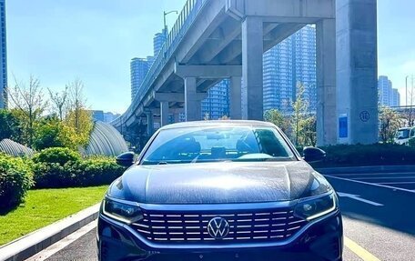 Volkswagen Passat B8 рестайлинг, 2022 год, 1 800 400 рублей, 13 фотография