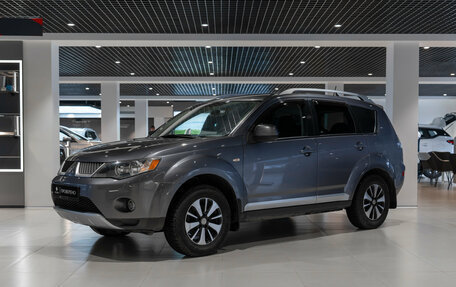 Mitsubishi Outlander III рестайлинг 3, 2008 год, 930 000 рублей, 1 фотография