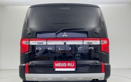 Mitsubishi Delica D:5 I, 2023 год, 2 950 200 рублей, 5 фотография