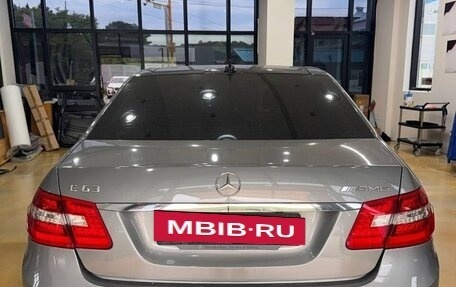 Mercedes-Benz E-Класс AMG, 2011 год, 1 350 000 рублей, 5 фотография
