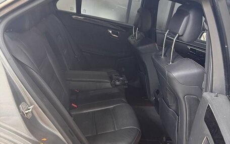 Mercedes-Benz E-Класс AMG, 2011 год, 1 350 000 рублей, 10 фотография
