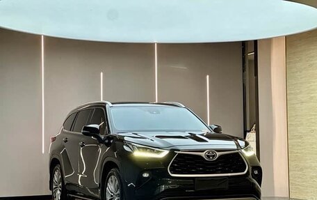 Toyota Highlander, 2024 год, 5 160 000 рублей, 3 фотография