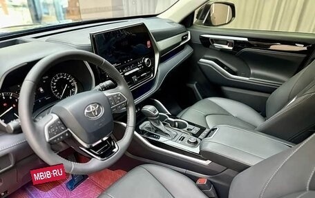 Toyota Highlander, 2024 год, 5 160 000 рублей, 11 фотография