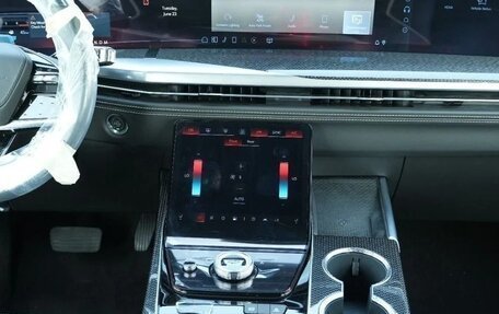 Cadillac Escalade V, 2026 год, 25 666 666 рублей, 13 фотография